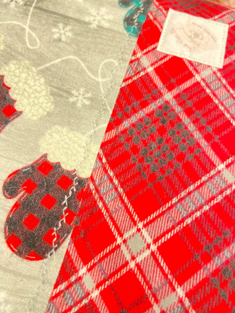 christmas themed knitting, crocheting, cross stitching project bag