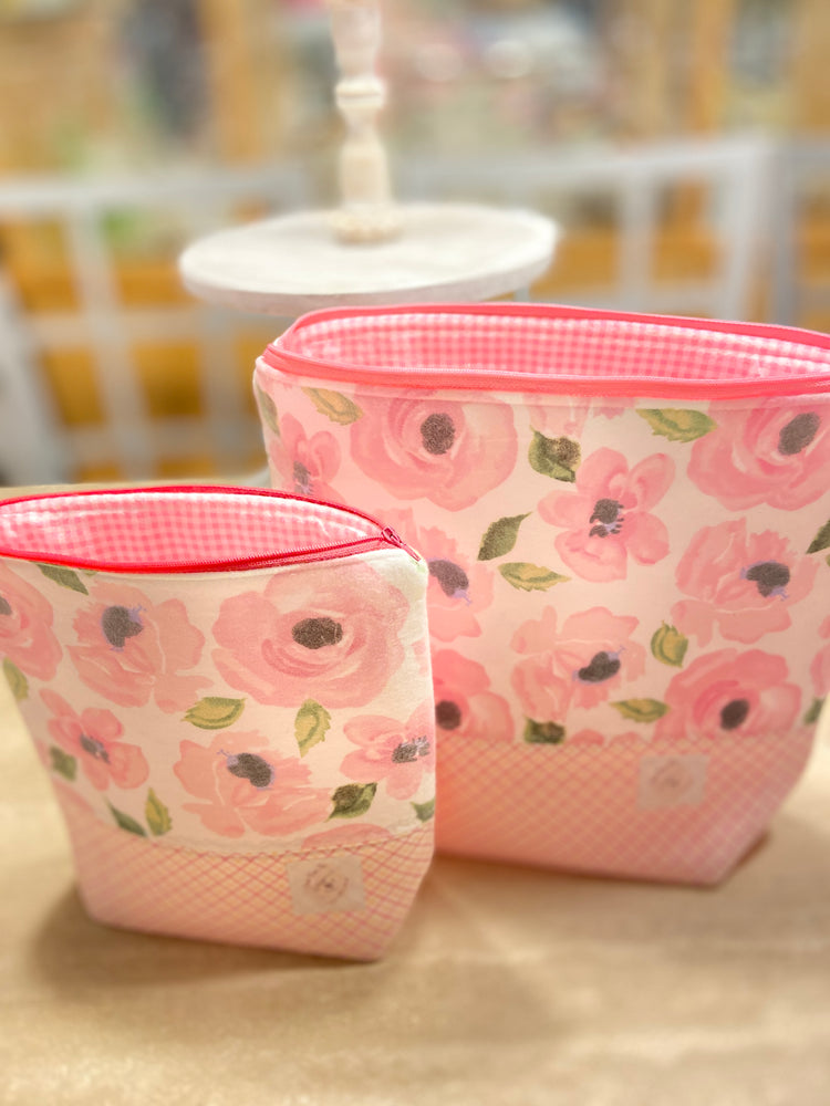 beautiful pink knitting, crocheting, cross stitching project bag