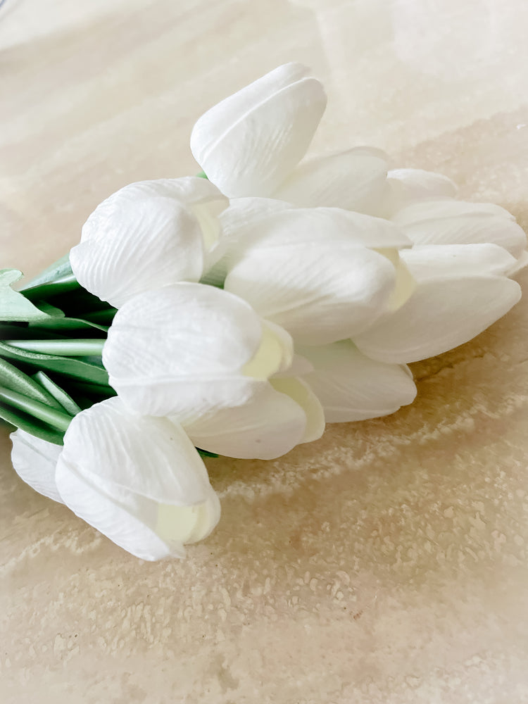 10 Life-Like White Tulips