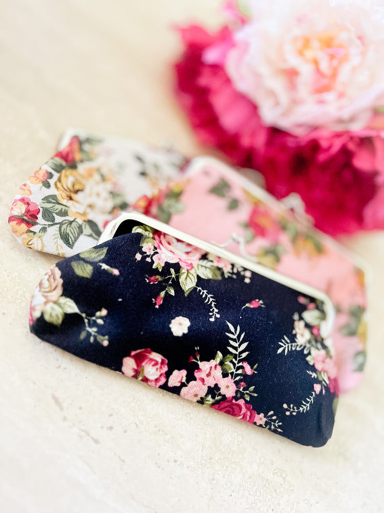 Vintage Floral Kiss Lock Wallet Size Bags