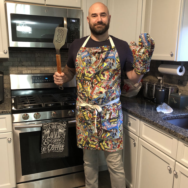 Marvel apron and oven mitt