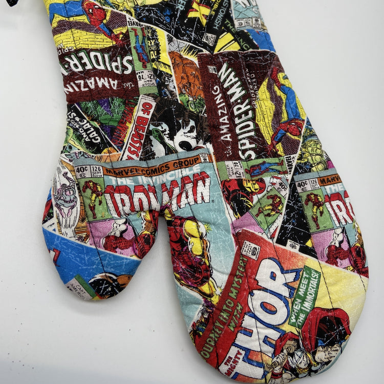 Marvel oven/grill mitt