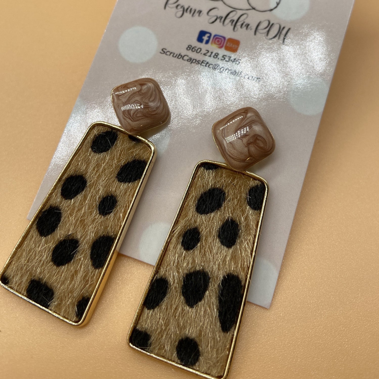 Geometric leopard print earrings 