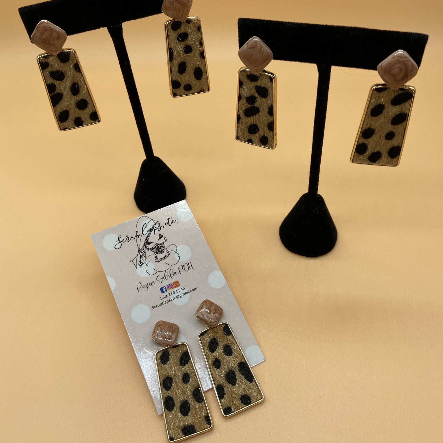 Geometric leopard print earrings 