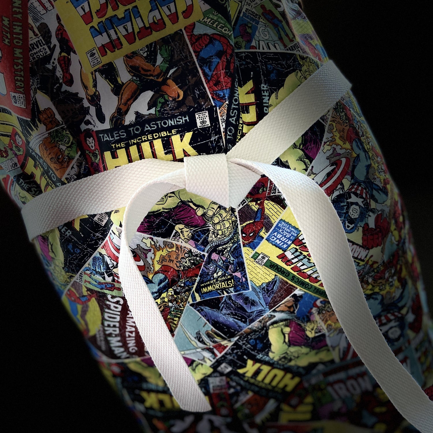 Marvel men’s apron with cotton webbed tie