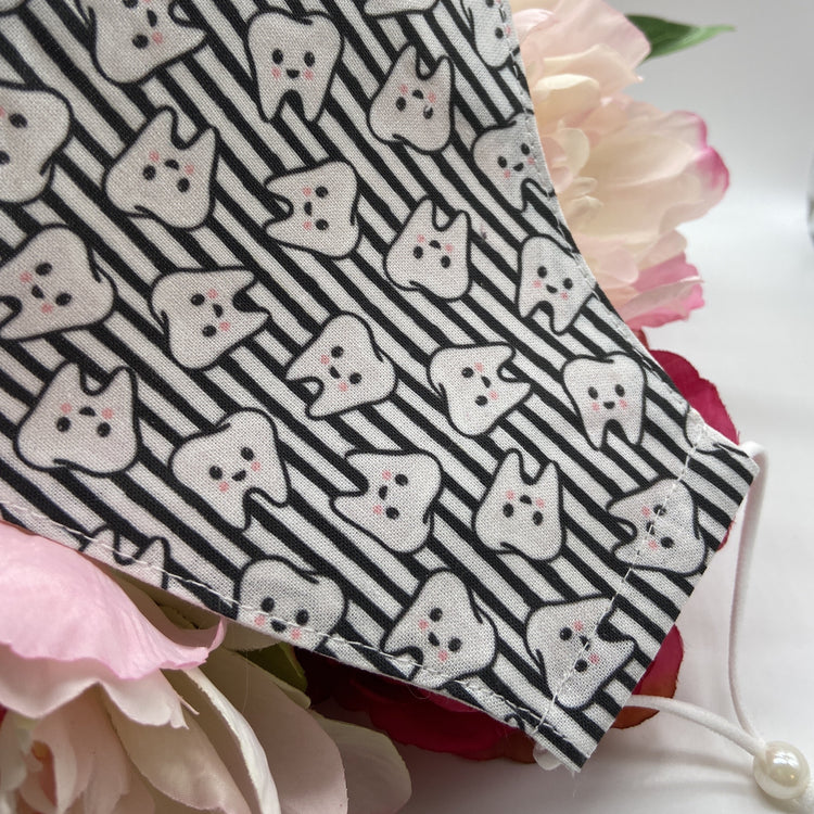 Black and white tooth fabric print