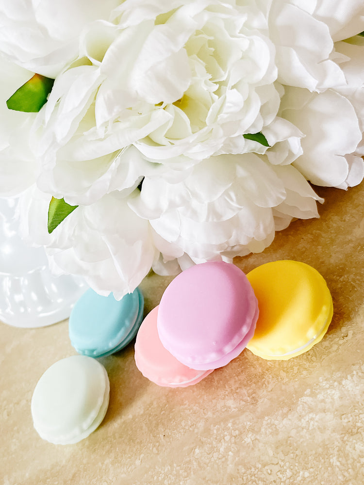 Petite Macaron Containers