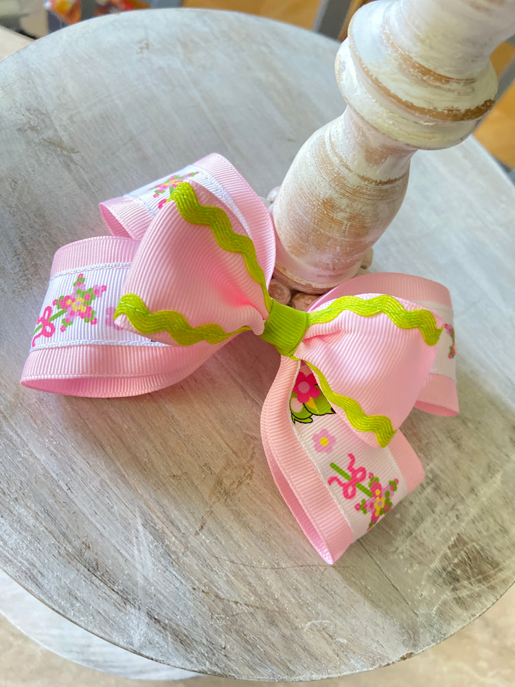 Unique Pink & Green Bows with Frogs, Wands & Rick Rack