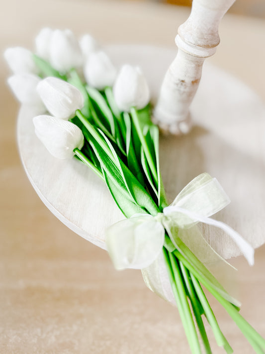 10 Life-Like White Tulips