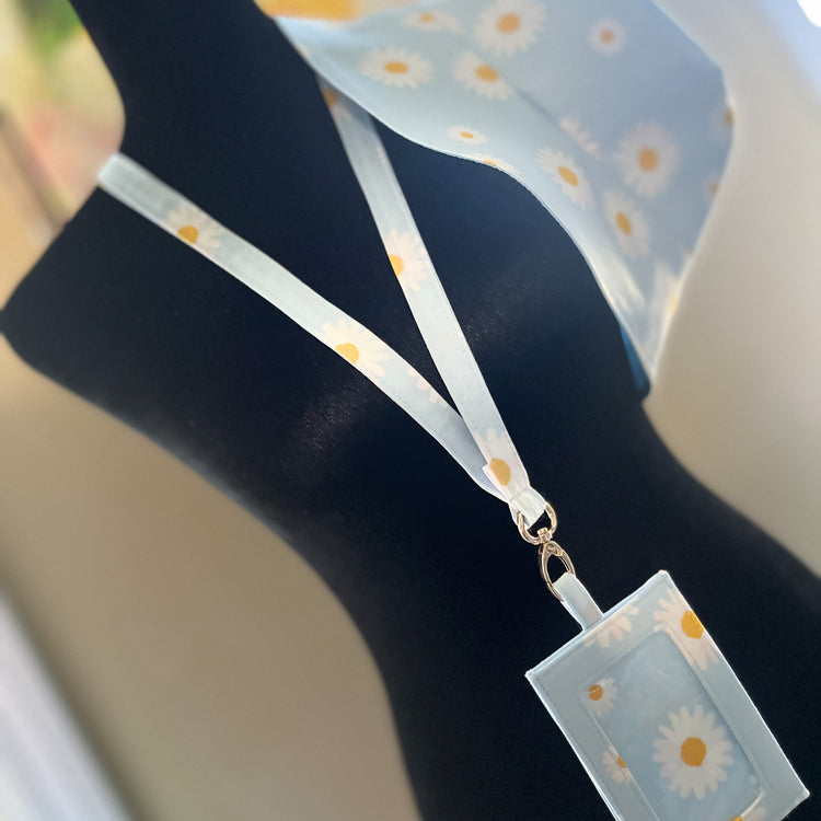 Daisy Print Lanyard with Your Choice of Fabric and Hardware