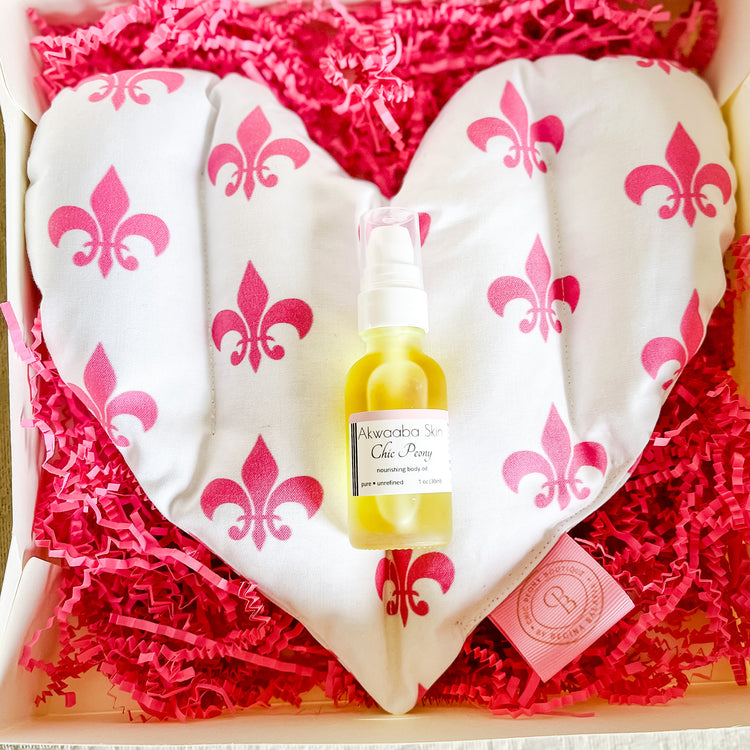 Handmade Large Heart Shaped Lavender or Peony Scented Hot/Cold Pack with Lavender Oil or Peony Oil Gift Set