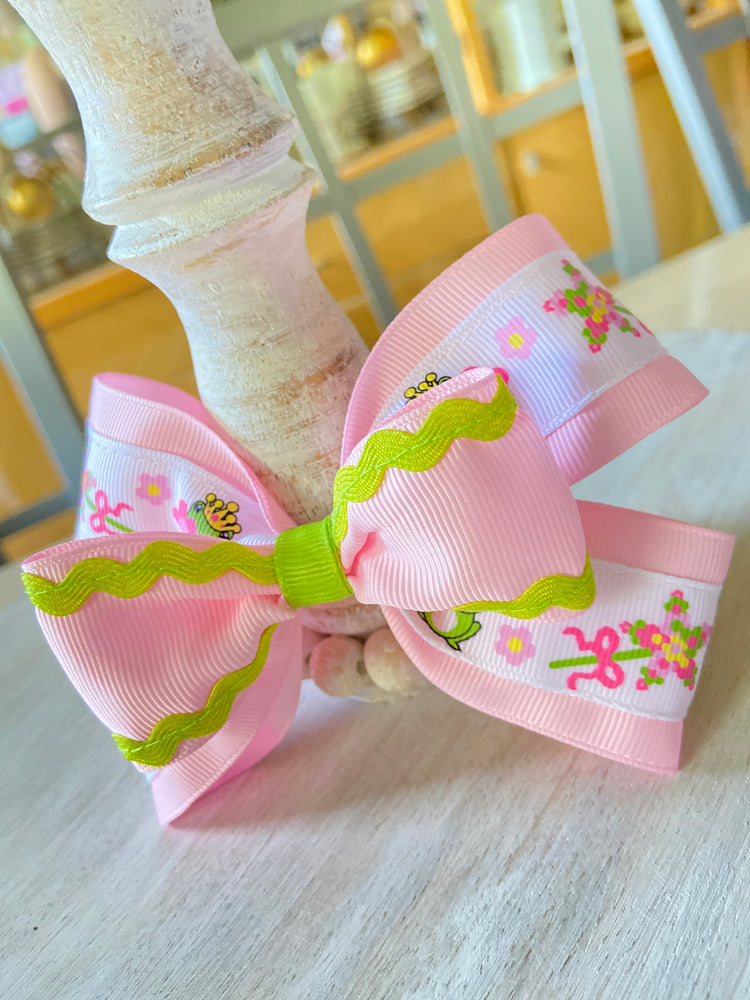 Unique Pink & Green Bows with Frogs, Wands & Rick Rack