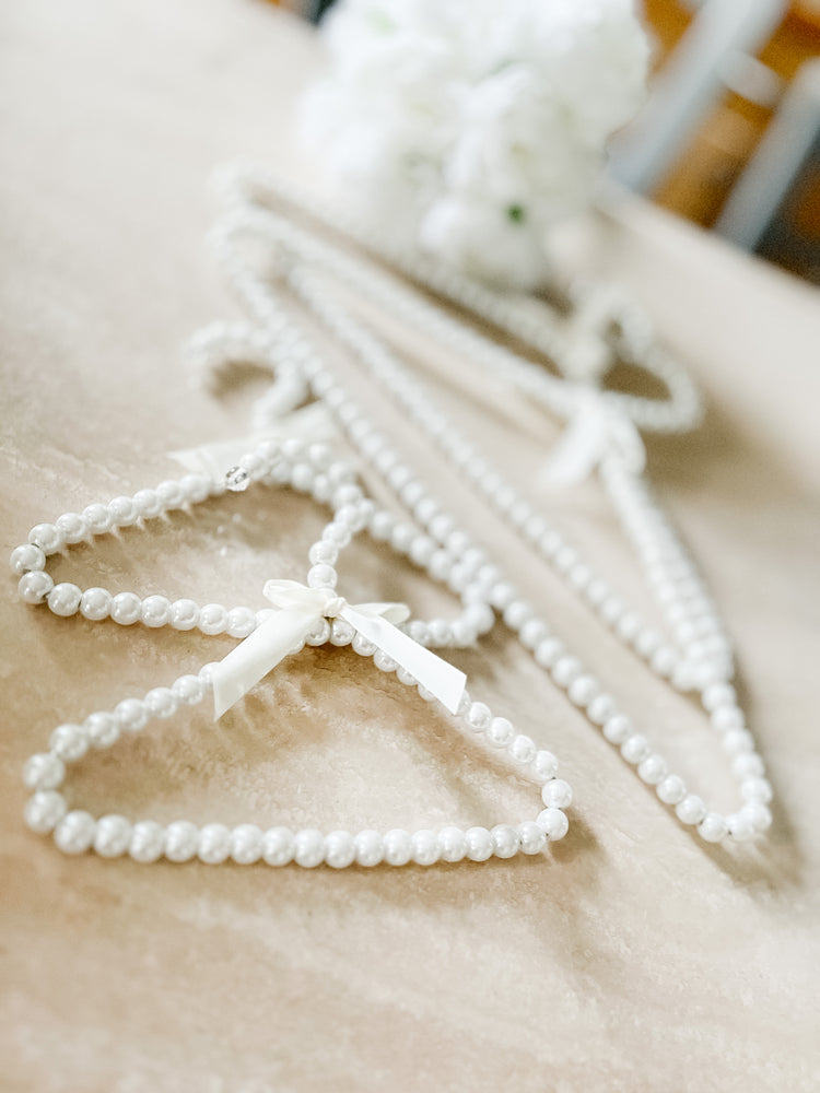 Full Size Luxury  Pearl Hangers