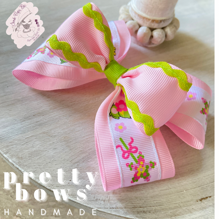 Unique Pink & Green Bows with Frogs, Wands & Rick Rack