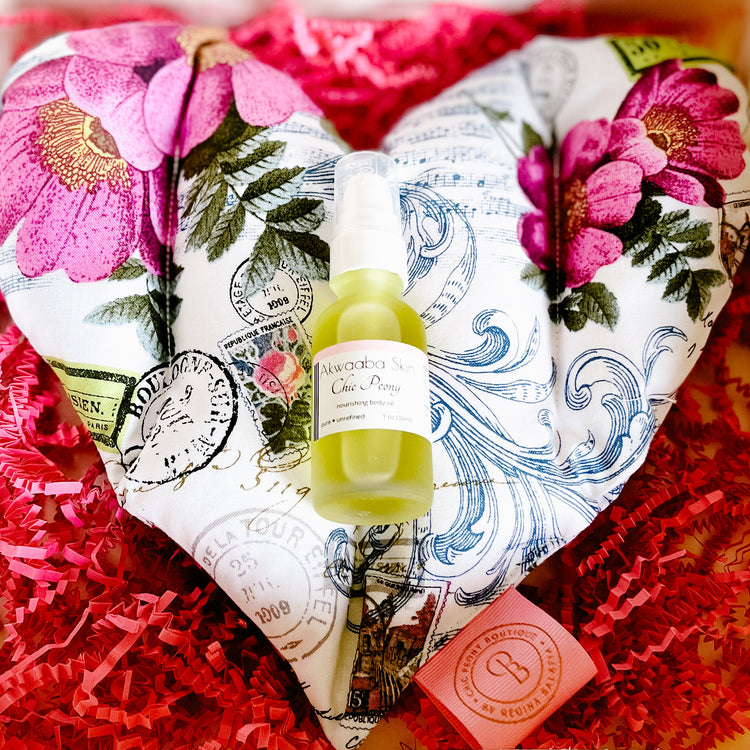 Lavender or Peony Scented Hot Pack with Nourishing Body Oil