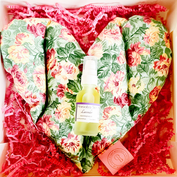 Handmade Large Heart Shaped Lavender or Peony Scented Hot/Cold Pack with Lavender Oil or Peony Oil Gift Set